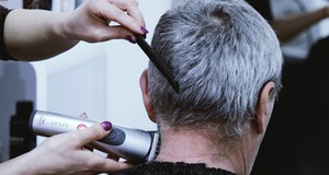 ¿Cuánto cuesta un servicio de peluquería a domicilio? Precios en 2024