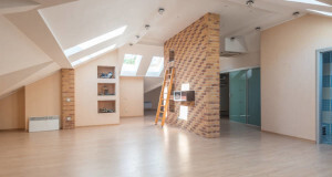 ¿Cuánto cuesta instalar un tragaluz? Precios en 2026