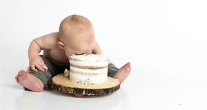 ¿Cuánto cuesta una sesión de fotos Smash Cake? Precios en 2024