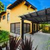 Residencia Meson L14 Condominio Montsalvat Chalets Valle de Bravo, Edo. De Mex.