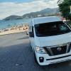 Nissan Urvan 12 ocupantes seguro de viajero puertos usb