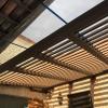 Pergola de vidrio templado con celocia de metal para Queretaro