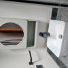 Instalación de espejo con gabinete para baño para baño c